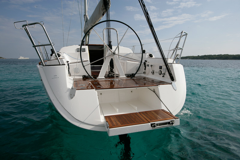 yacht Charter Segel yacht Dufour 34E P 11
